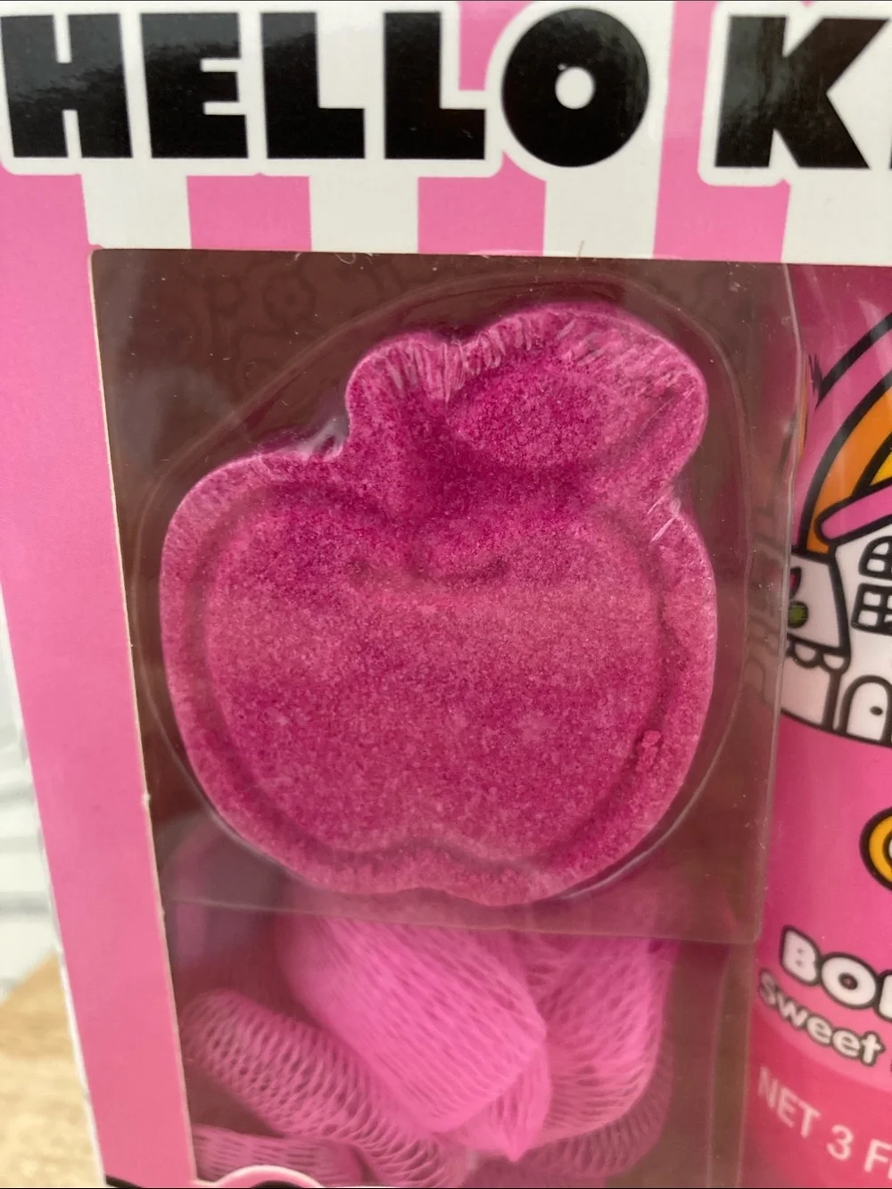 SALE! NWT Hello Kitty Pink & Teal Kids Bath Set with Bubble Bath and Body Wash